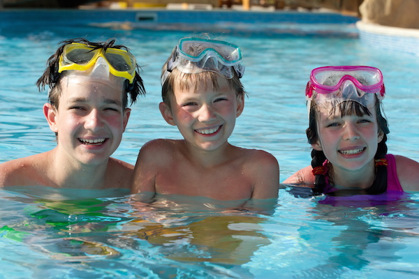 3 Happy Kids in Pool, top swimming pool games